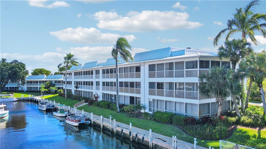 1864 SW Palm City Road 204