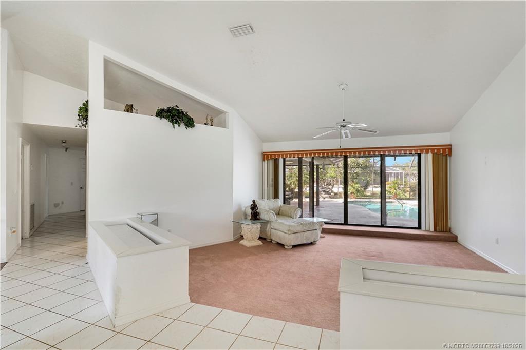 1692 SE Mariner Lane