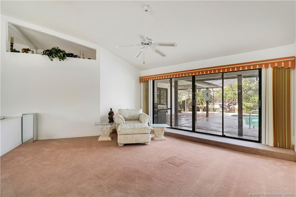 1692 SE Mariner Lane