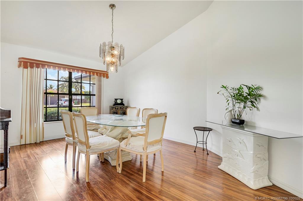 1692 SE Mariner Lane