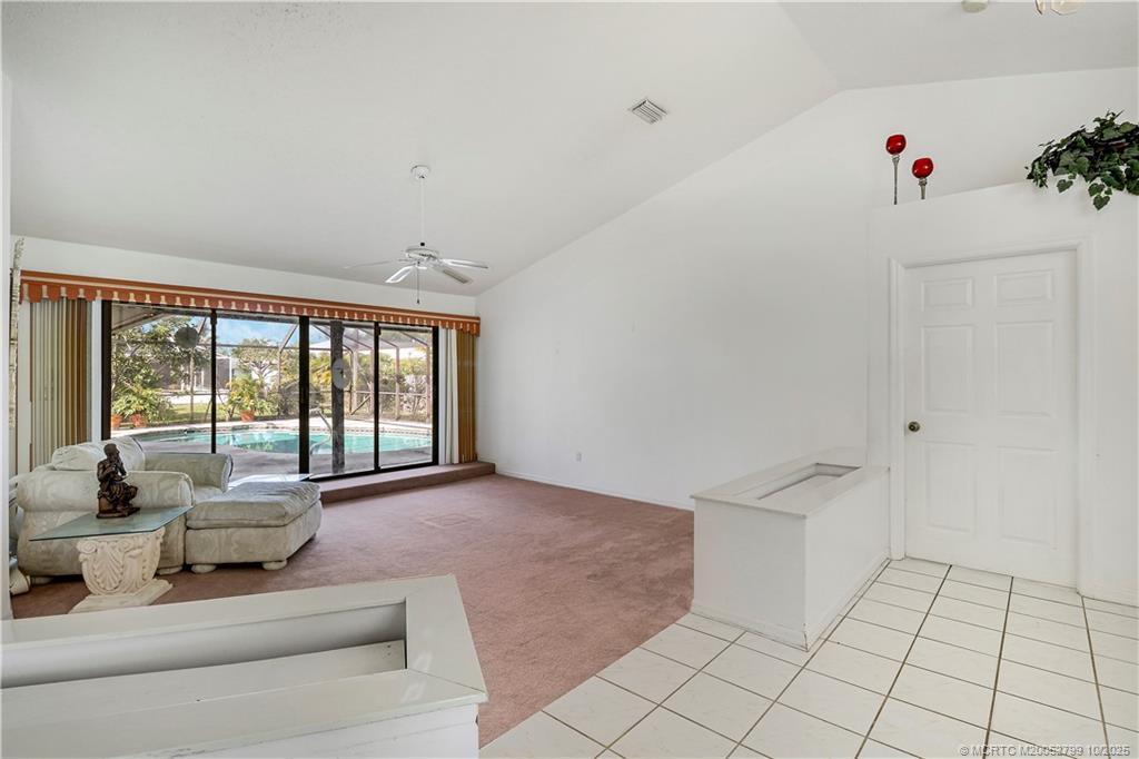 1692 SE Mariner Lane