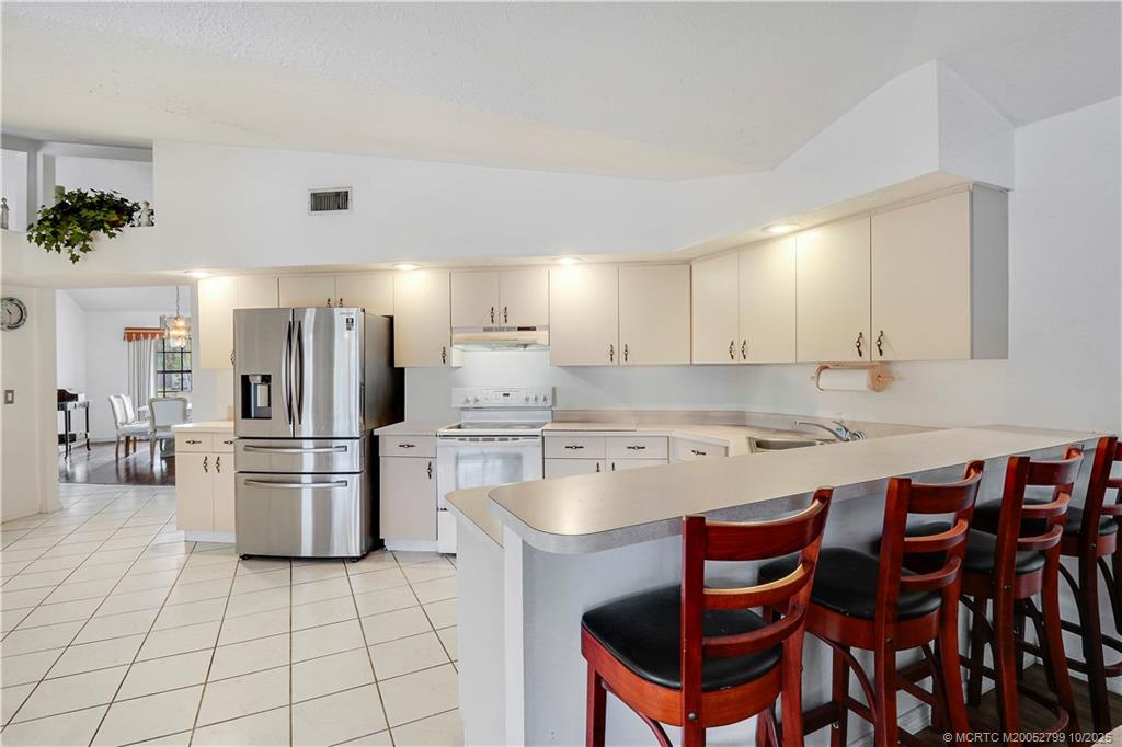 1692 SE Mariner Lane