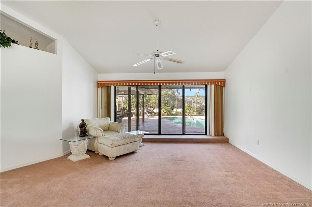 1692 SE Mariner Lane