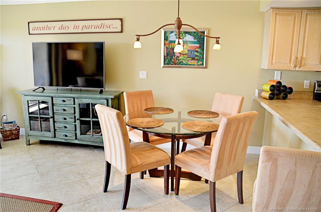 379 NE Tradewind Lane 1104