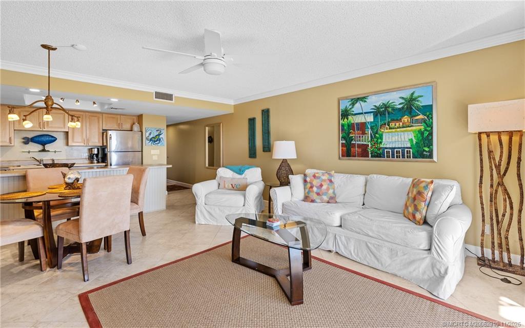 379 NE Tradewind Lane 1104