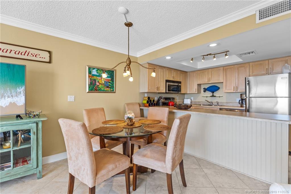 379 NE Tradewind Lane 1104