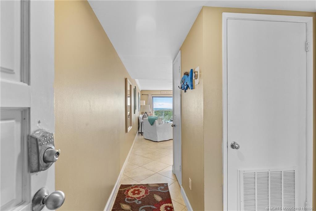 379 NE Tradewind Lane 1104