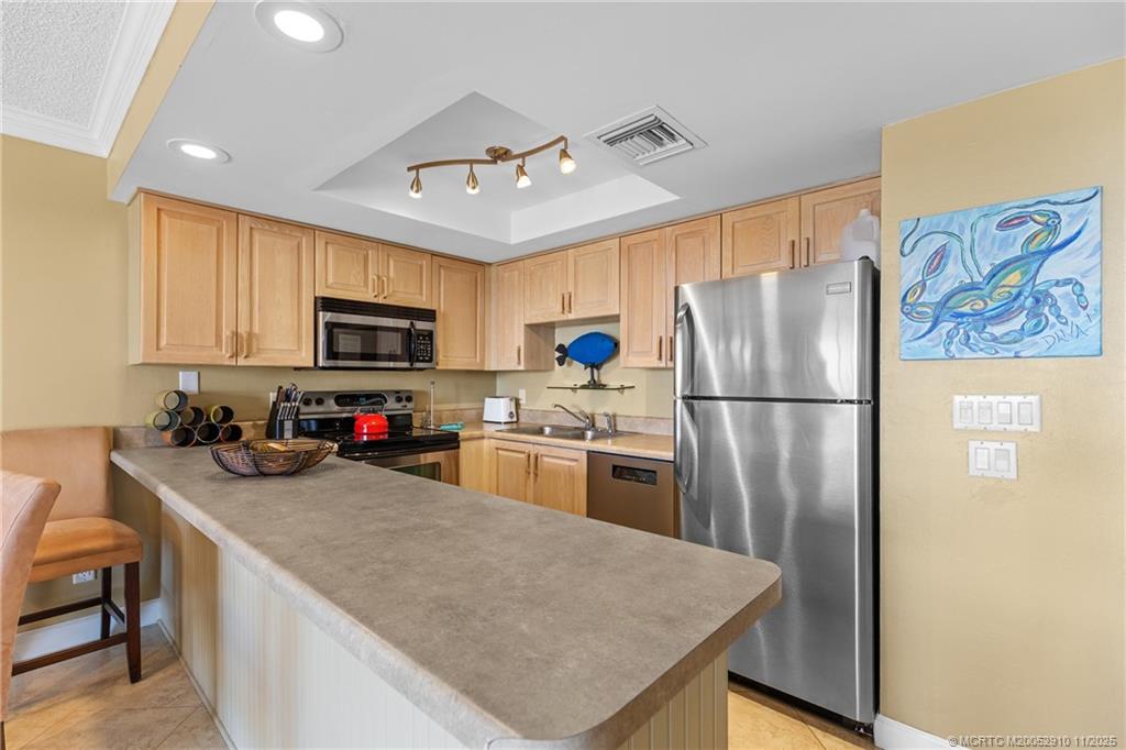 379 NE Tradewind Lane 1104