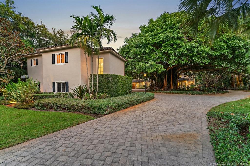 301 SE Harbor Point Drive