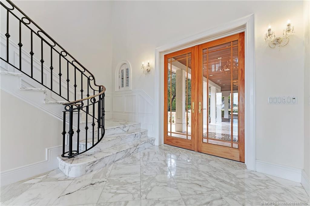 301 SE Harbor Point Drive