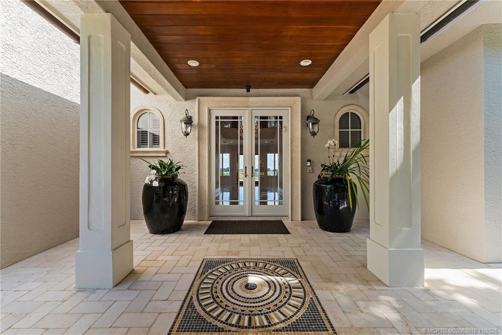 301 SE Harbor Point Drive