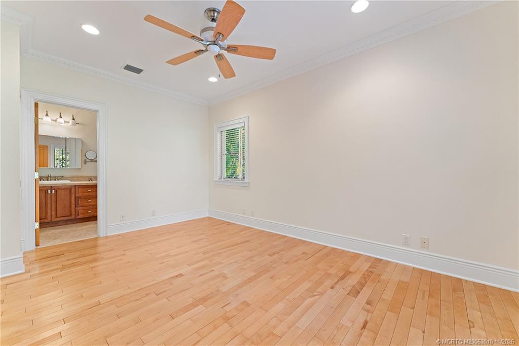 301 SE Harbor Point Drive