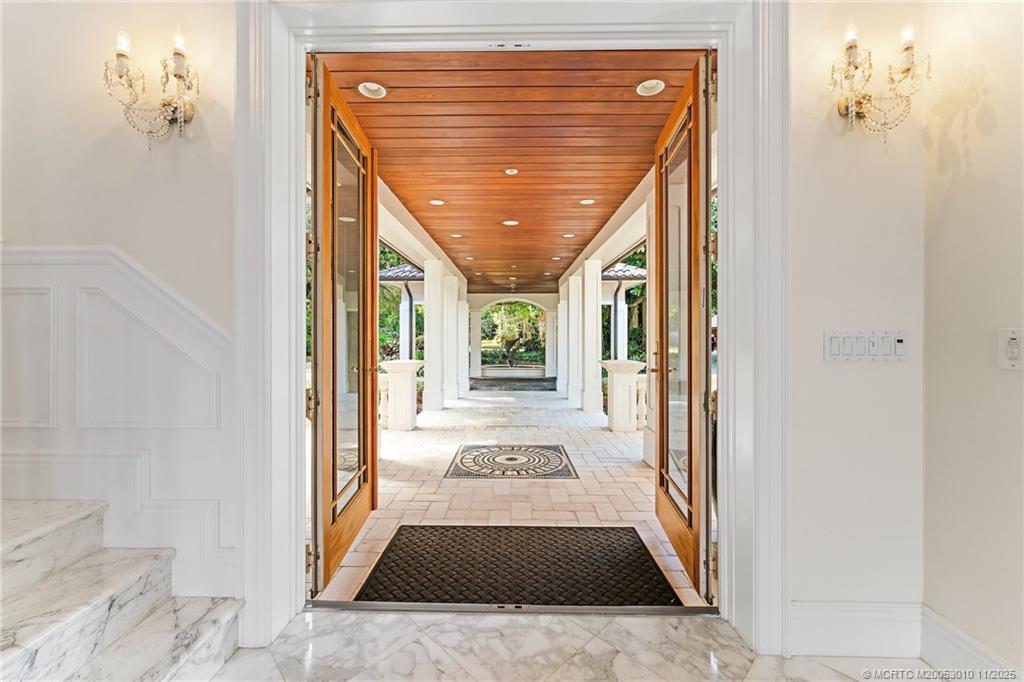 301 SE Harbor Point Drive