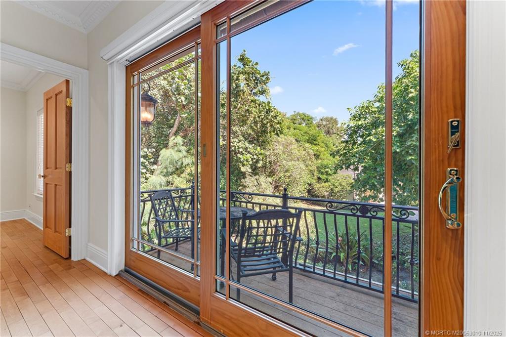 301 SE Harbor Point Drive