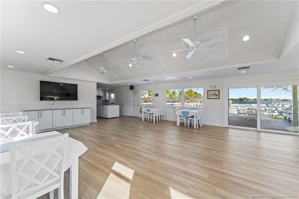 301 SE Harbor Point Drive