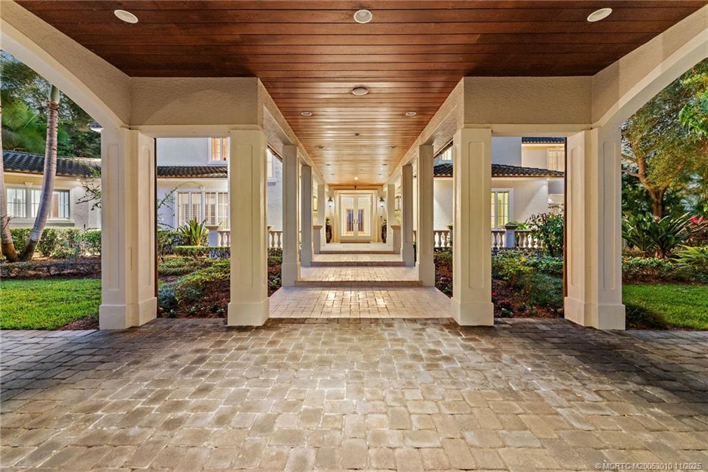 301 SE Harbor Point Drive