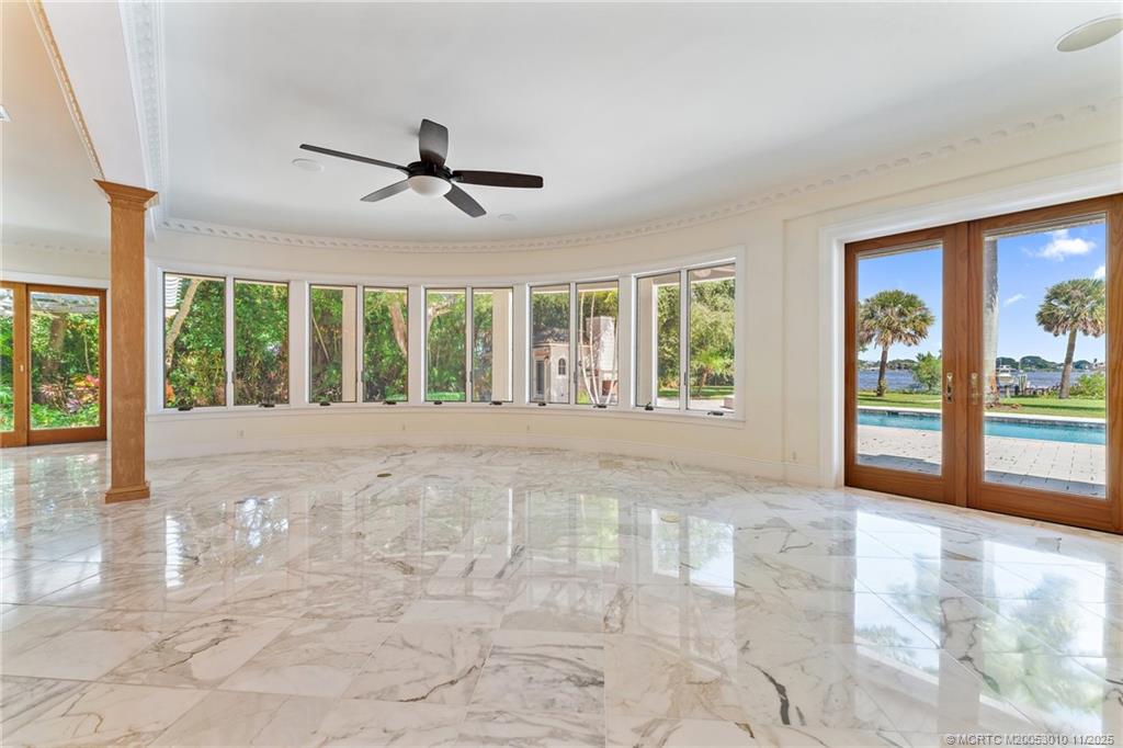 301 SE Harbor Point Drive