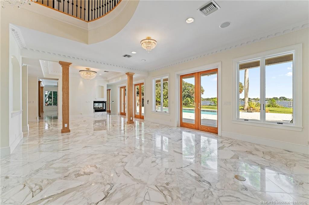 301 SE Harbor Point Drive