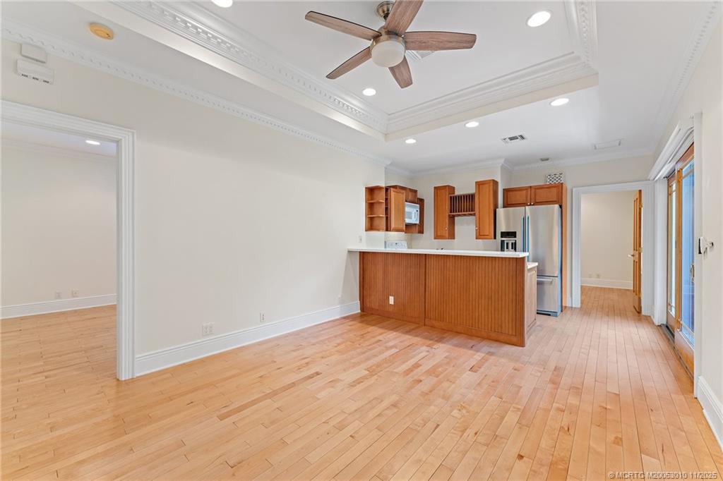 301 SE Harbor Point Drive