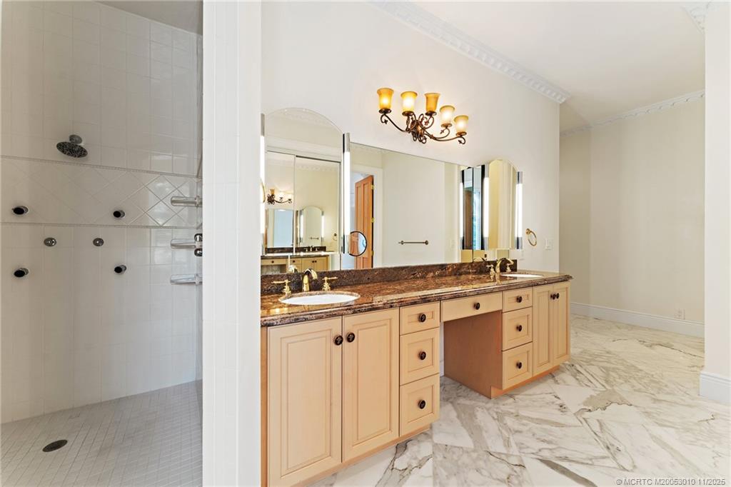 301 SE Harbor Point Drive