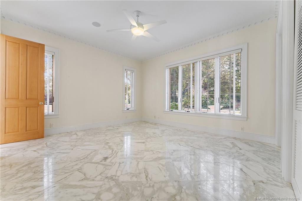 301 SE Harbor Point Drive