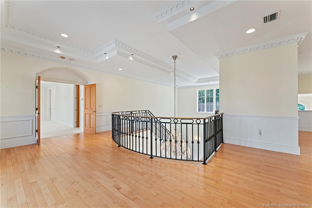 301 SE Harbor Point Drive