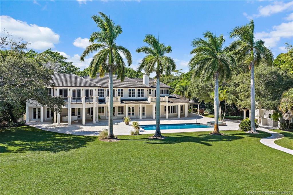 301 SE Harbor Point Drive