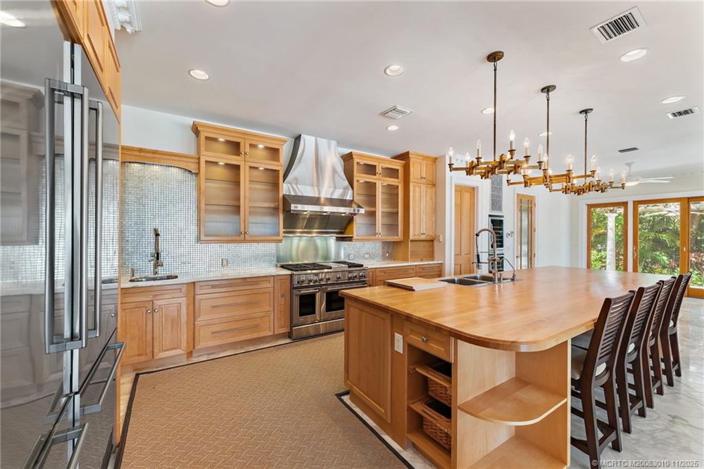 301 SE Harbor Point Drive