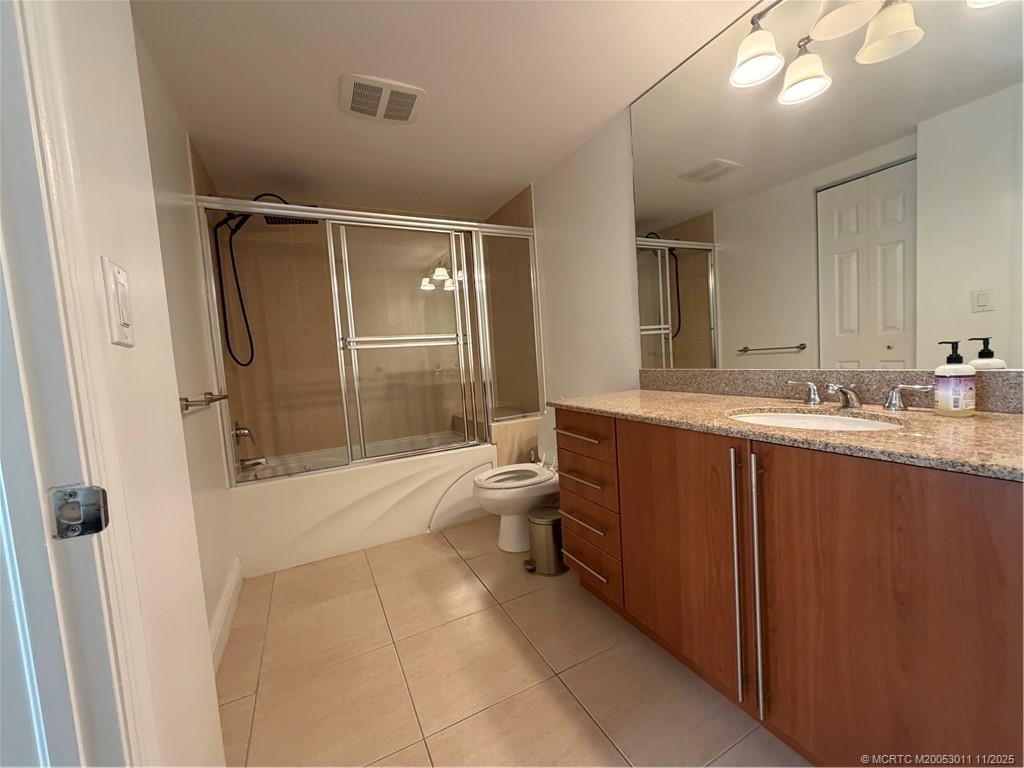 610 Clematis Street 638