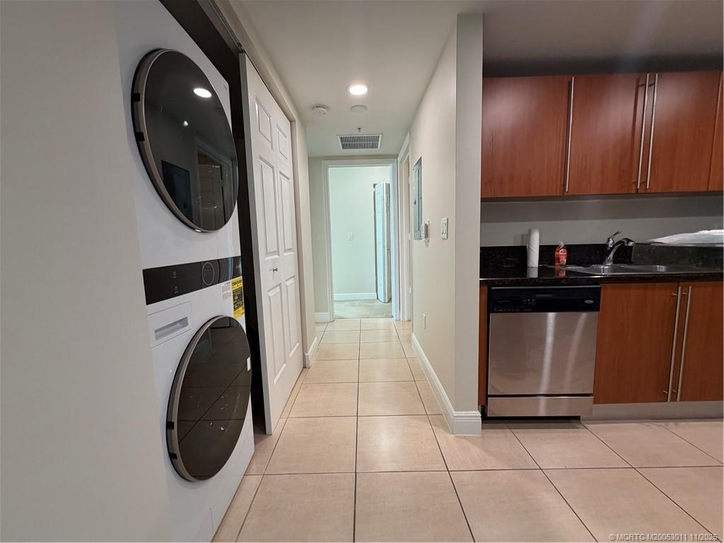 610 Clematis Street 638