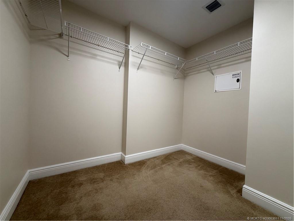 610 Clematis Street 638