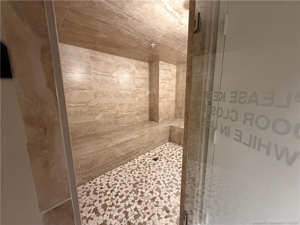 610 Clematis Street 638