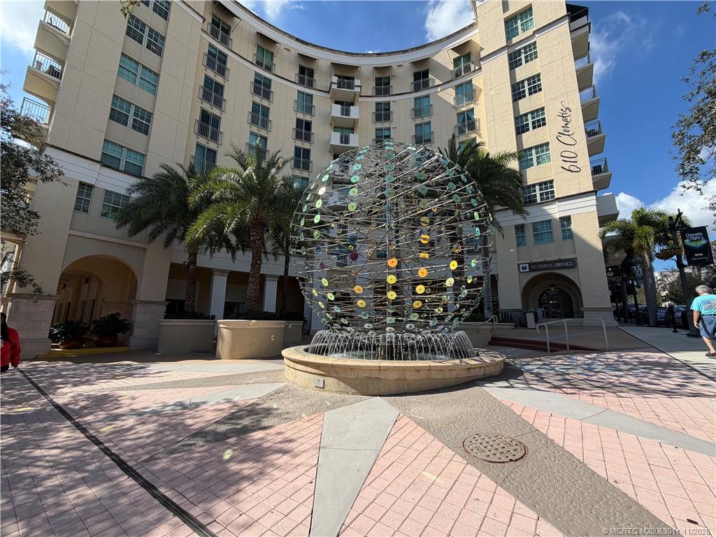 610 Clematis Street 638