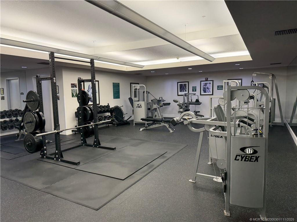 610 Clematis Street 638