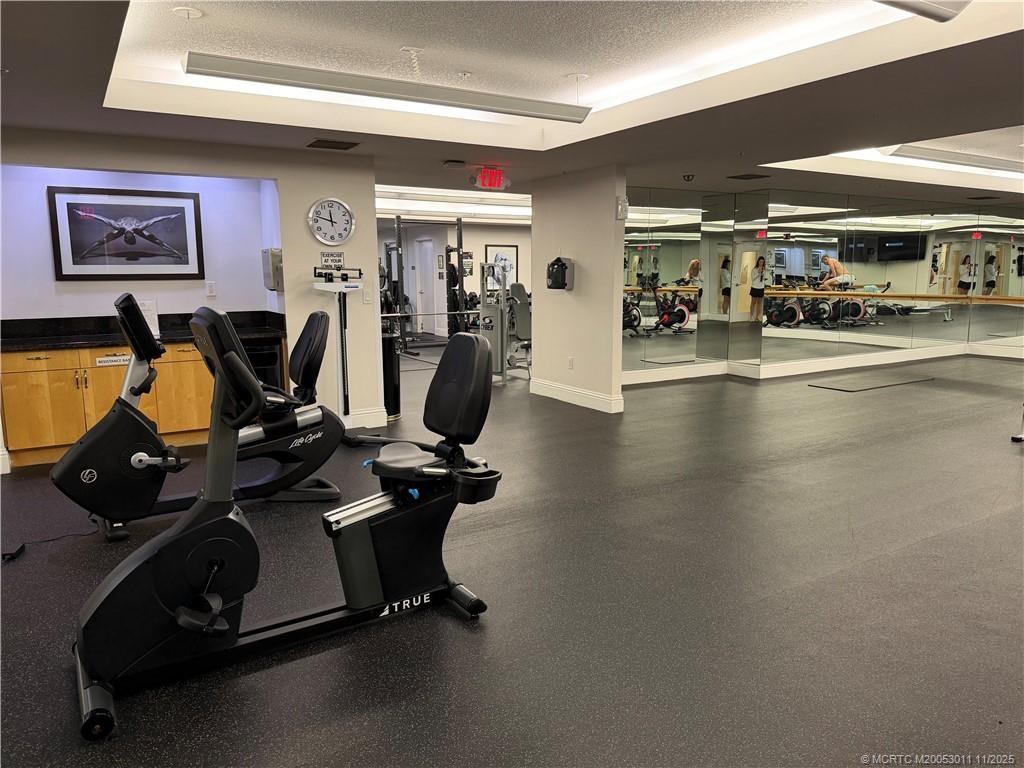 610 Clematis Street 638