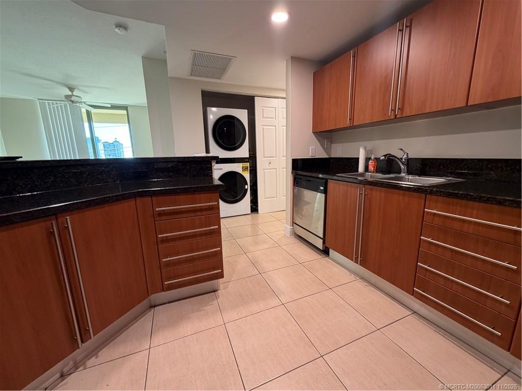 610 Clematis Street 638