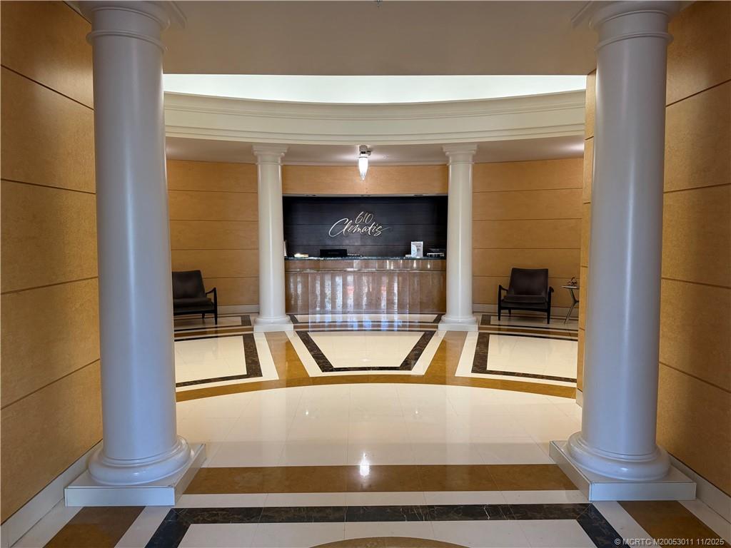 610 Clematis Street 638