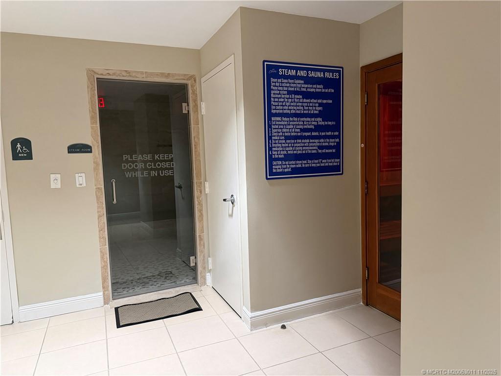 610 Clematis Street 638