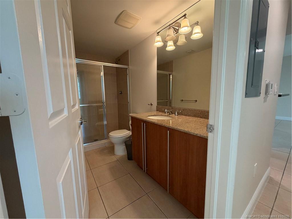610 Clematis Street 638