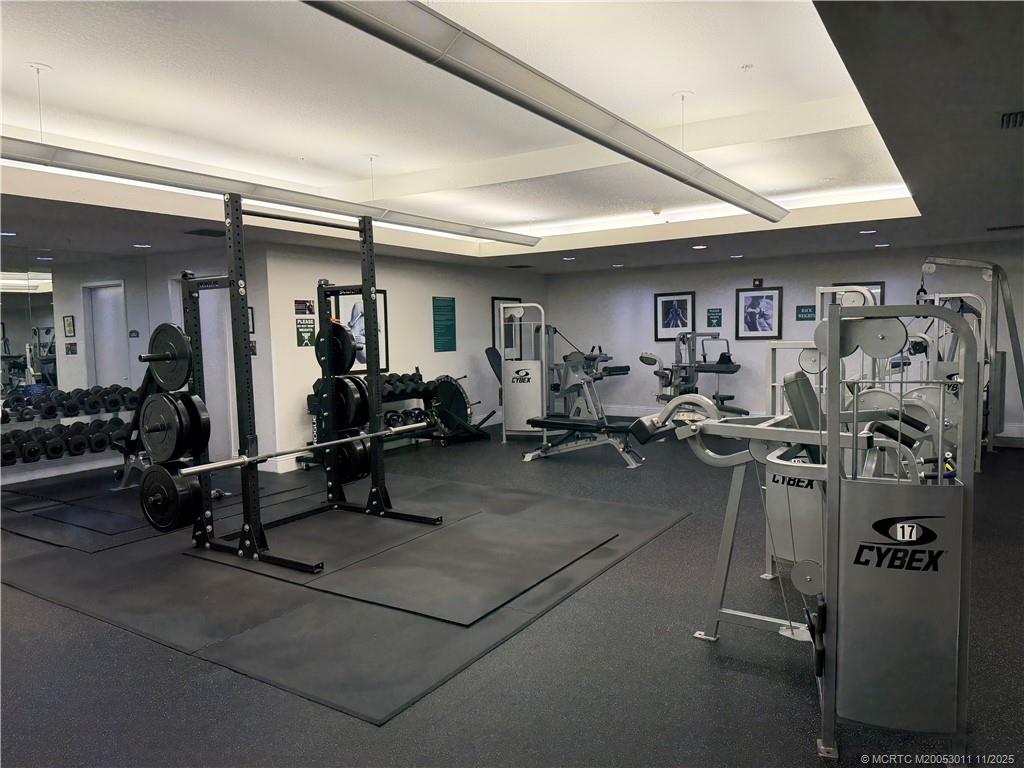 610 Clematis Street 638