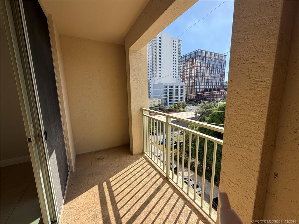 610 Clematis Street 638