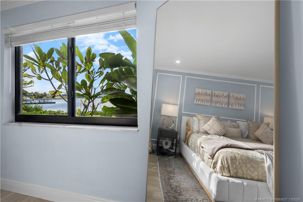 1600 NE Dixie Highway 7-104