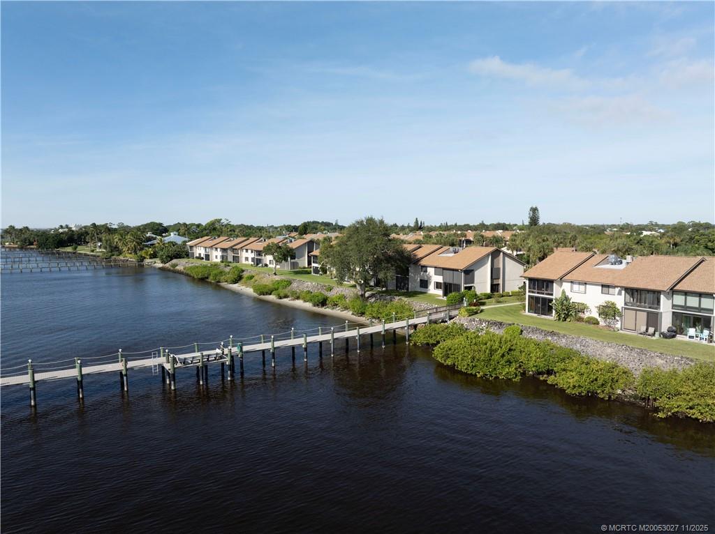 1600 NE Dixie Highway 7-104