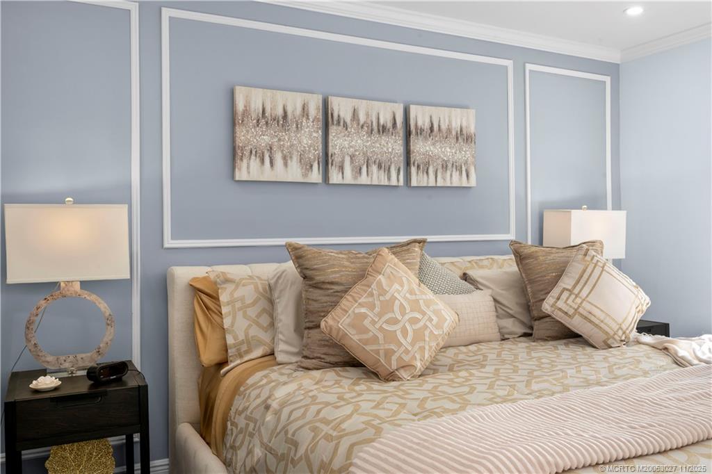 1600 NE Dixie Highway 7-104