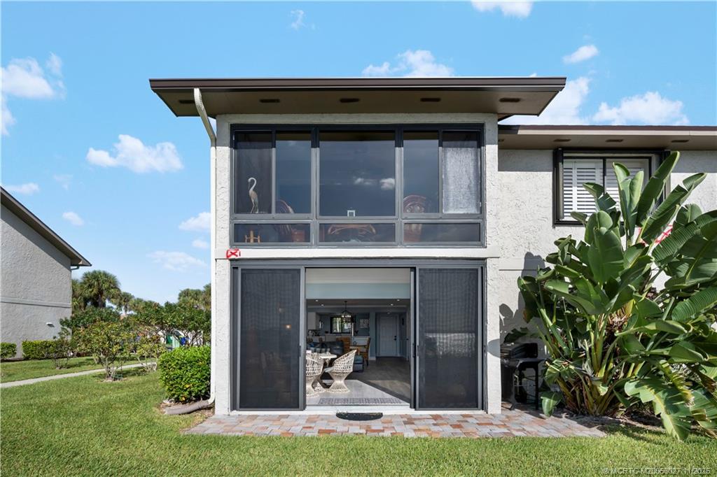 1600 NE Dixie Highway 7-104