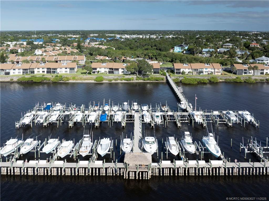 1600 NE Dixie Highway 7-104