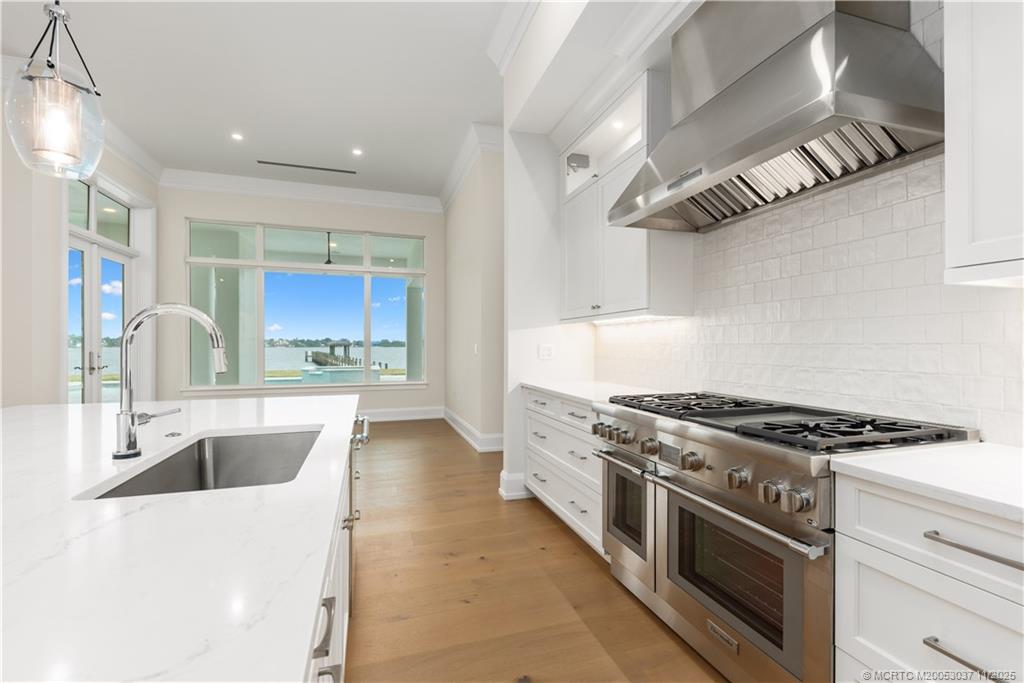 505 SE Saint Lucie Blvd