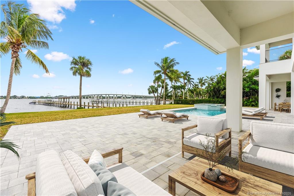 505 SE Saint Lucie Blvd