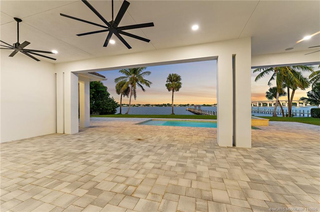 505 SE Saint Lucie Blvd