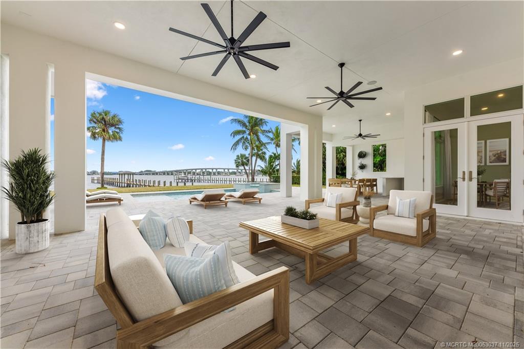 505 SE Saint Lucie Blvd